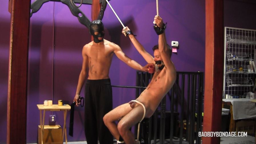 Gay BDSM session with Luva & Calvin